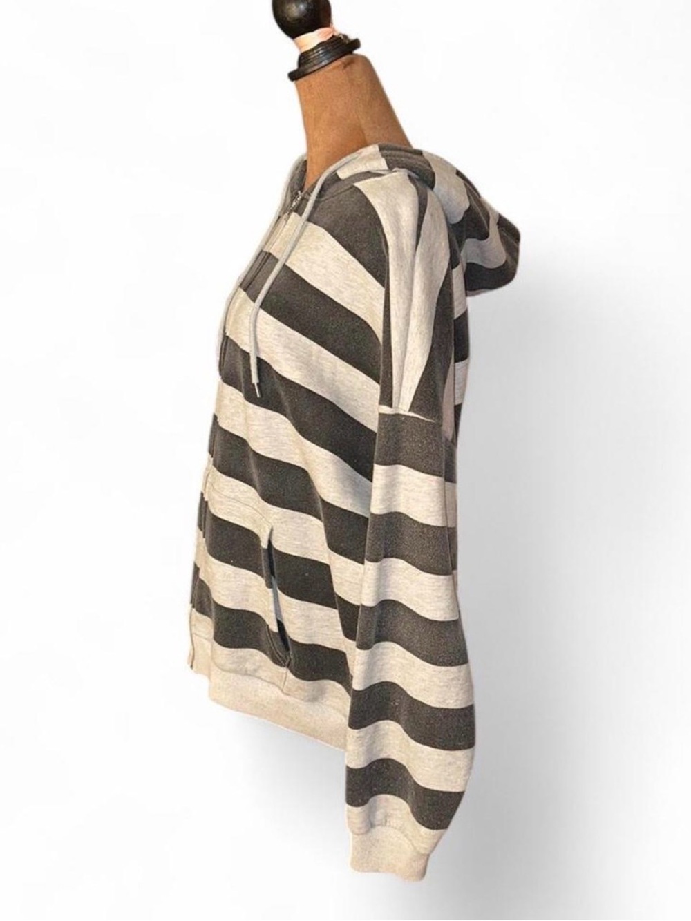 Black and Gray Striped Zip Hoodie Amoeba Music Records Patch Medium Edikted - Picture 5 of 8